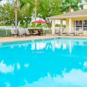 Palm Key Oasis - Close To Attractions Holiday home