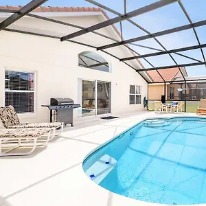 4br Family - Private Pool & Games Holiday home