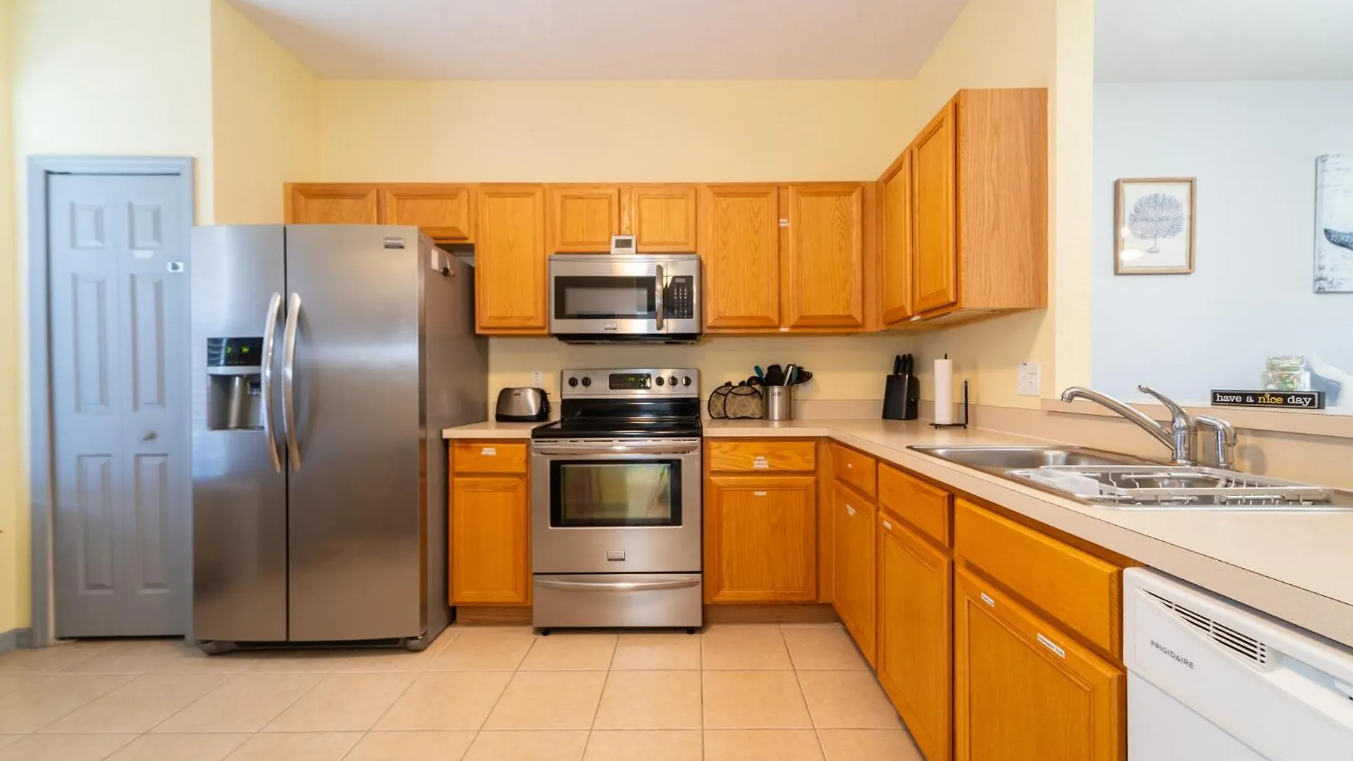 펜션 Regal Palms Townhome,Gated Community With Resort Amenities 대번포트 미국