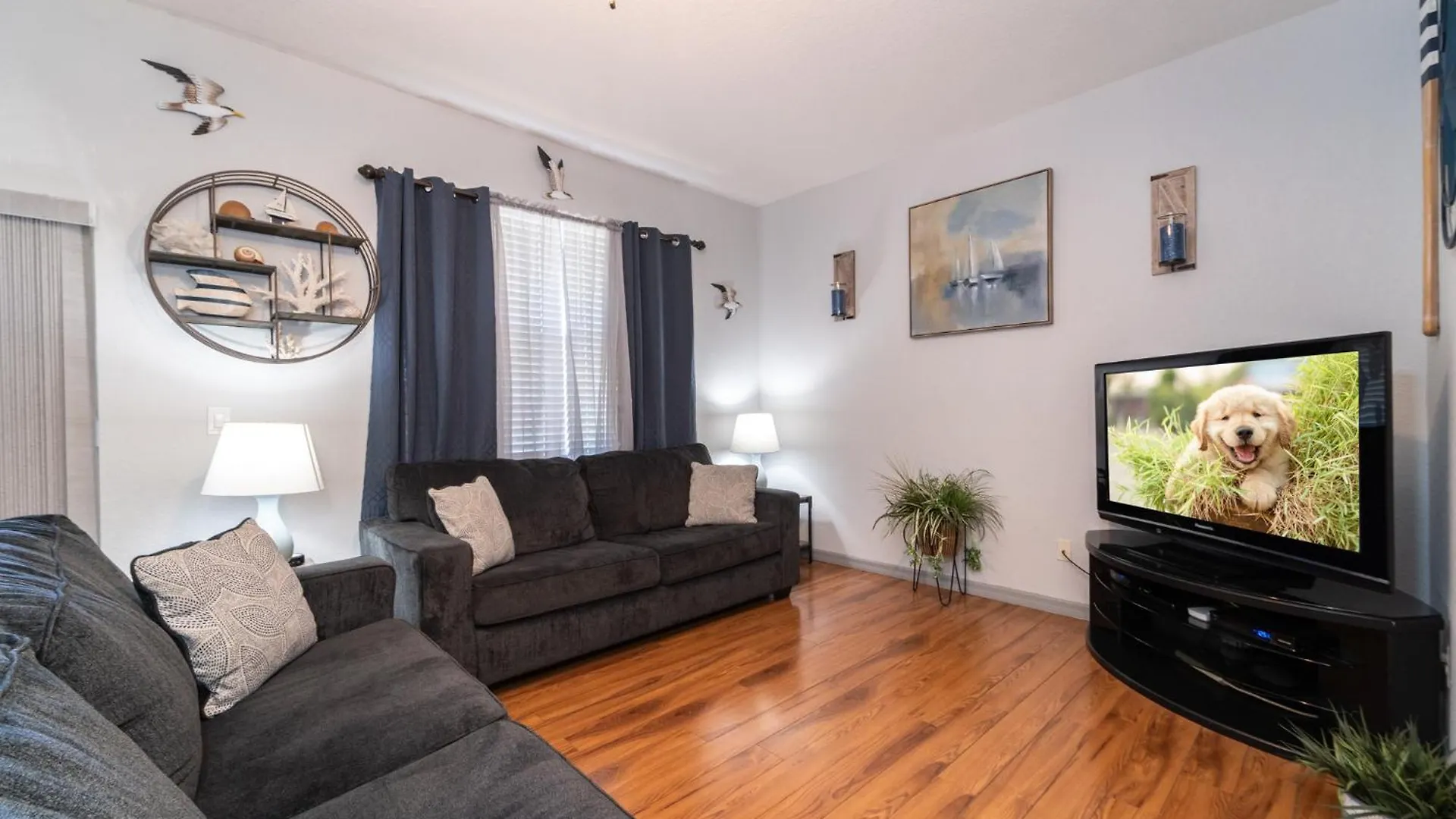펜션 Regal Palms Townhome,Gated Community With Resort Amenities 대번포트