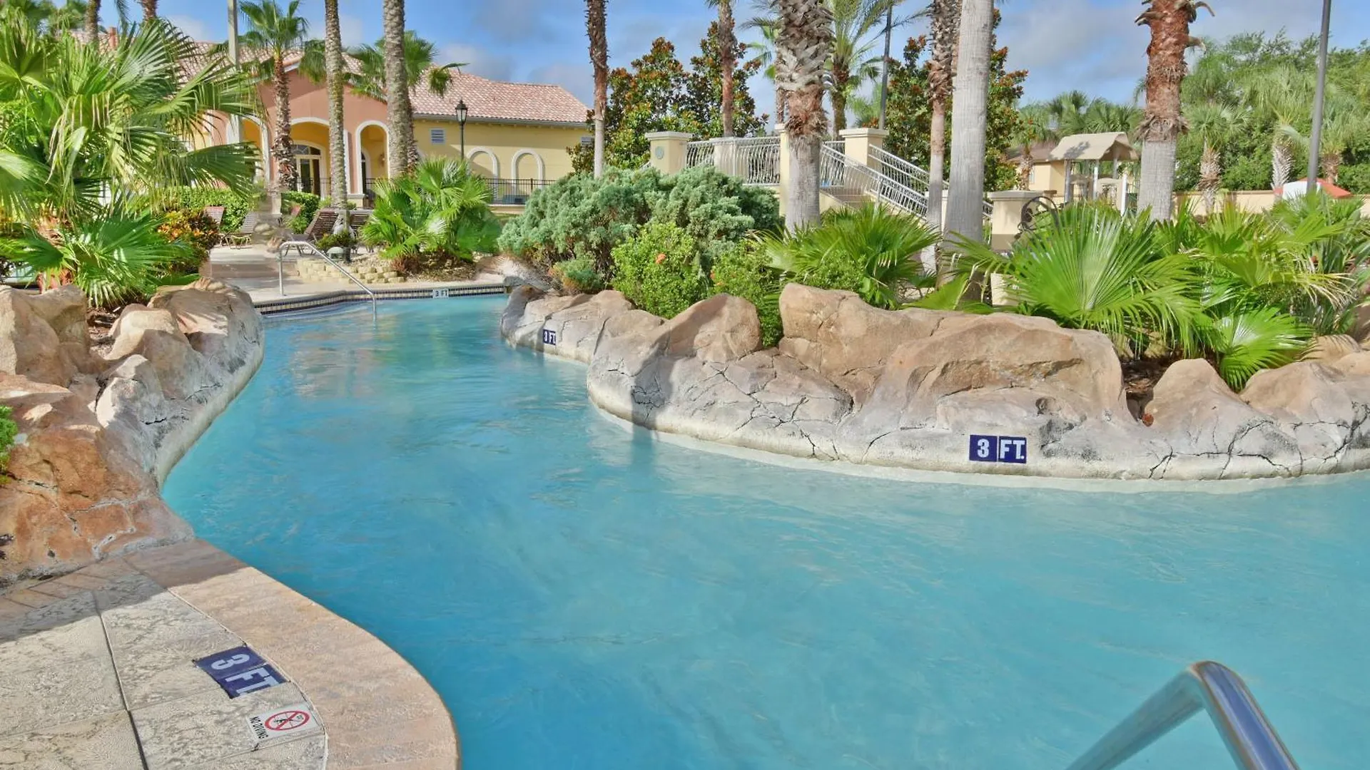 Regal Palms Townhome,Gated Community With Resort Amenities 대번포트 0*,  미국